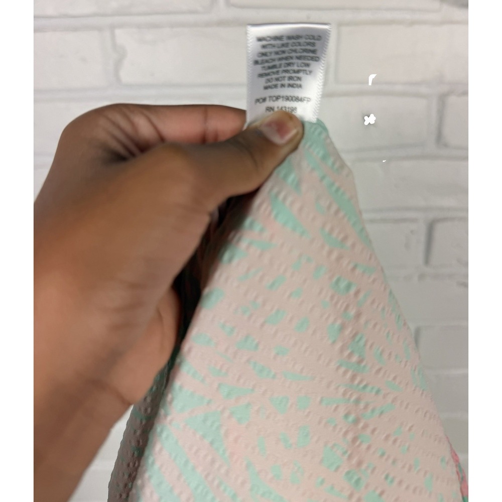Chubbies Medium Pink Mint Palm Leaf Seersucker Button Up Hawaiian Shirt - Picture 6 of 6